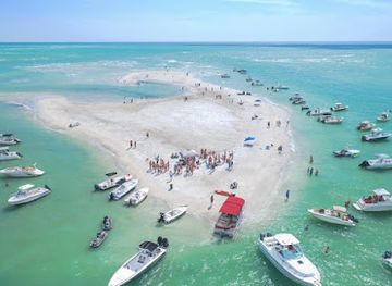 florida/sarasota-beaches/attraction/siesta-key-aqua-adventures