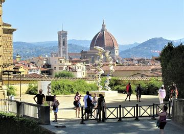italy/valdarno/attraction/giardino-degli-ananassi