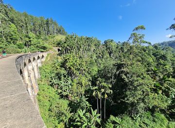 sri-lanka/uva-province/attraction/nine-arches-bridge-viewpoint