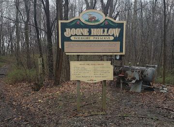 ohio/dundee-falls/attraction/boone-hollow-wildlife-preserve