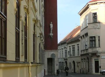 hungary/sopron/attraction/leany-gitarral-szobor