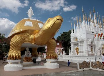 thailand/northern-thailand/attraction/wat-phong-sunan-phrae-town-temple-of-the-tortoise