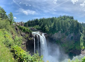 washington/snoqualmie-pass/attraction/snoqualmie-falls-higher-observation-deck