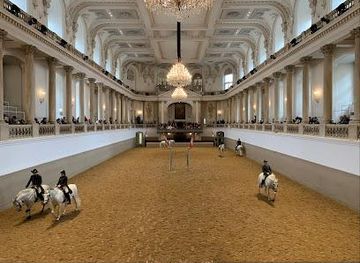 austria/vienna/attraction/spanish-riding-school