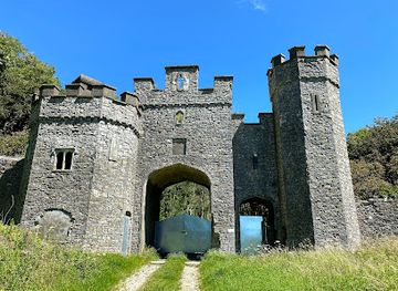 united-kingdom/south-glamorgan/attraction/dunraven-castle