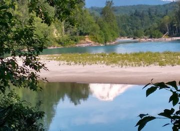washington/northern-cascades/attraction/skagit-sauk-reach-trail
