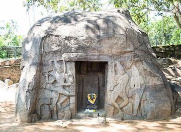 india/trivandrum/attraction/rock-cut-cave-shiva-temple