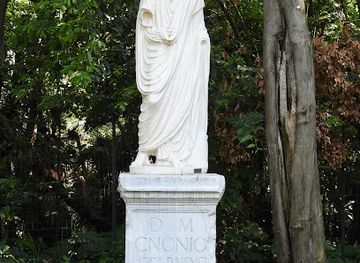 italy/rome/colosseo/attraction/statua-dell-antica-roma