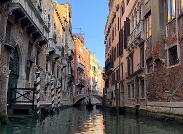 italy/venice-lido/attraction/gondola-bacino-orseolo