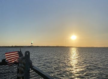 north-carolina/outer-banks/attraction/harbor-star-dolphin-tours