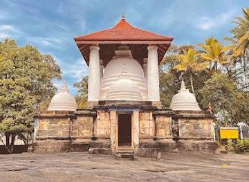 sri-lanka/kandy/attraction/gadaladeniya-raja-maha-viharaya