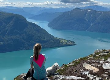 norway/jotunheimen-national-park/attraction/viewpoint-fjord