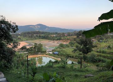 malaysia/klang-valley/attraction/broga-hill-1st-hilltop