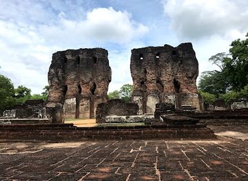 sri-lanka/polonnaruwa/attraction/council-chamber