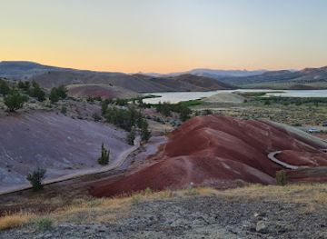 oregon/wheeler-county/attraction/painted-cove-trail