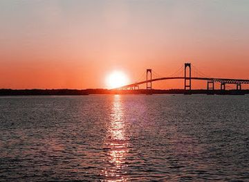 rhode-island/newport-county/attraction/newport-gilded-age-mansion-trolley-tour