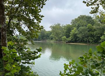 missouri/mark-twain-national-forest/attraction/meramec-caverns