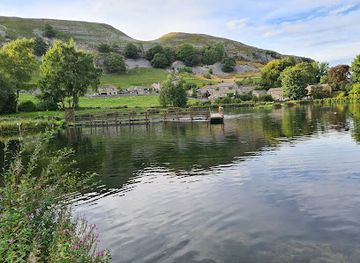 united-kingdom/yorkshire-dales-national-park/attraction/kilnsey-park