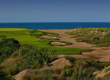 oman/muscat-governorate/attraction/al-mouj-golf