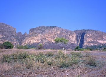 madagascar/isalo-national-park/attraction/canyon-des-singes
