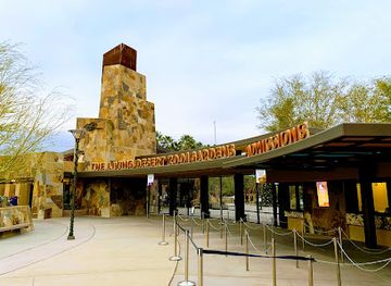 california/southern-california/attraction/the-living-desert-zoo-and-gardens