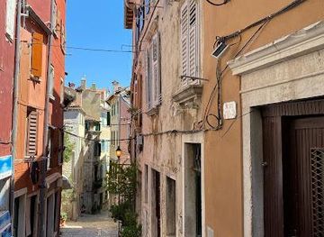 croatia/rovinj/attraction/ul-grisia