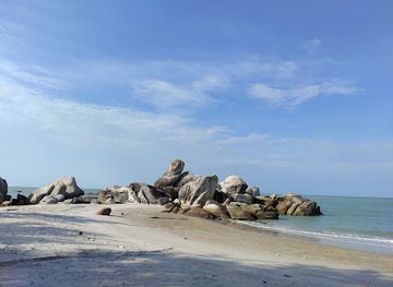 indonesia/bangka-belitung-islands/attraction/rambak-beach