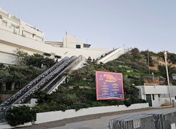 portugal/albufeira/attraction/escalator-to-albufeira-old-town