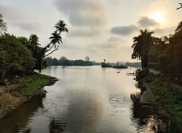india/kolkata/ballygunge/attraction/rabindra-sarobar-lake