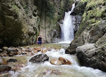 colombia/santanderes/attraction/cascada-el-ensueno