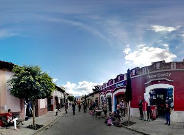 mexico/san-cristobal-de-las-casas/attraction/andador-eclesiastico-de-san-cristobal