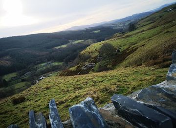 united-kingdom/gwynedd/attraction/cwm-cynfal-viewpoint