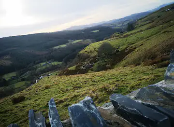 Cwm Cynfal viewpoint