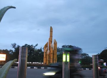 indonesia/west-kalimantan/attraction/tanjungpura-university-monument