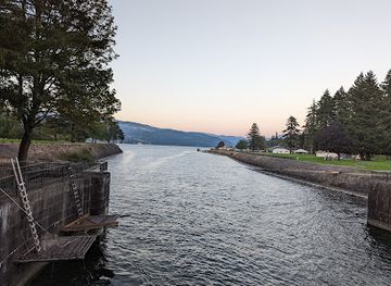 oregon/hood-river/attraction/cascade-locks-marine-park