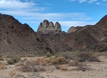 namibia/fish-river-canyon/attraction/four-finger-rock
