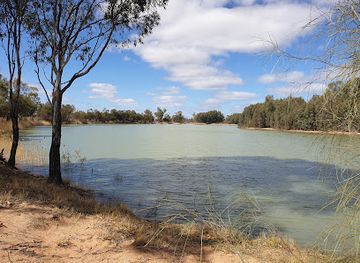 australia/riverland/attraction/heron-bend