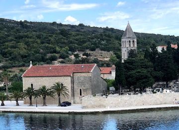 croatia/dalmatia/attraction/boj-pod-visom-fortica-king-george-iii-central-dalmatia-croatia-theme-trails