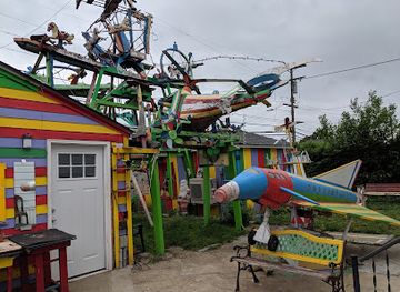 michigan/detroit/attraction/hamtramck-disneyland