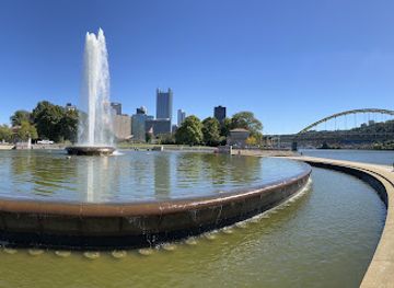 pennsylvania/pittsburgh/attraction/point-state-park-fountain