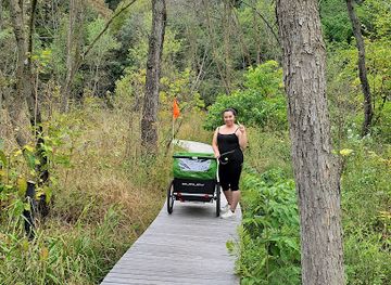 minnesota/red-river-valley/attraction/quaking-bog