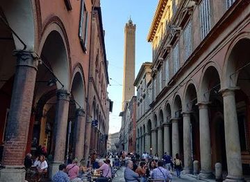 italy/bologna/attraction/str-maggiore