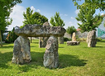 austria/neusiedler-see/attraction/celtic-tree-henge