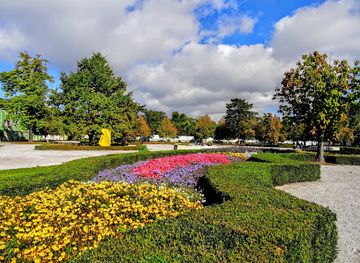 slovakia/zahorie/attraction/presidential-garden
