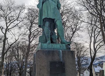 norway/more-og-romsdal/attraction/rollo-the-viking