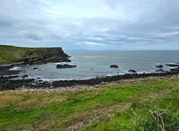 united-kingdom/giant's-causeway/attraction/bay-of-the-cow-viewpoint