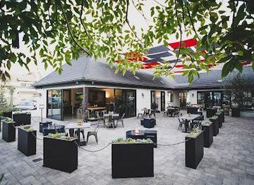 california/santa-barbara/attraction/alma-rosa-winery-vineyards-tasting-room