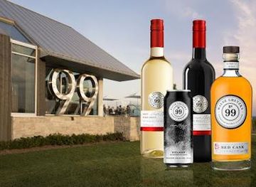 pitcairn-islands/buffalo-town/attraction/wayne-gretzky-estates