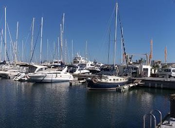 spain/murcia/attraction/puerto-marina-de-las-salinas