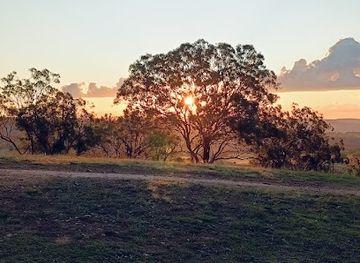 australia/darling-downs/attraction/beer-o-clock-hill